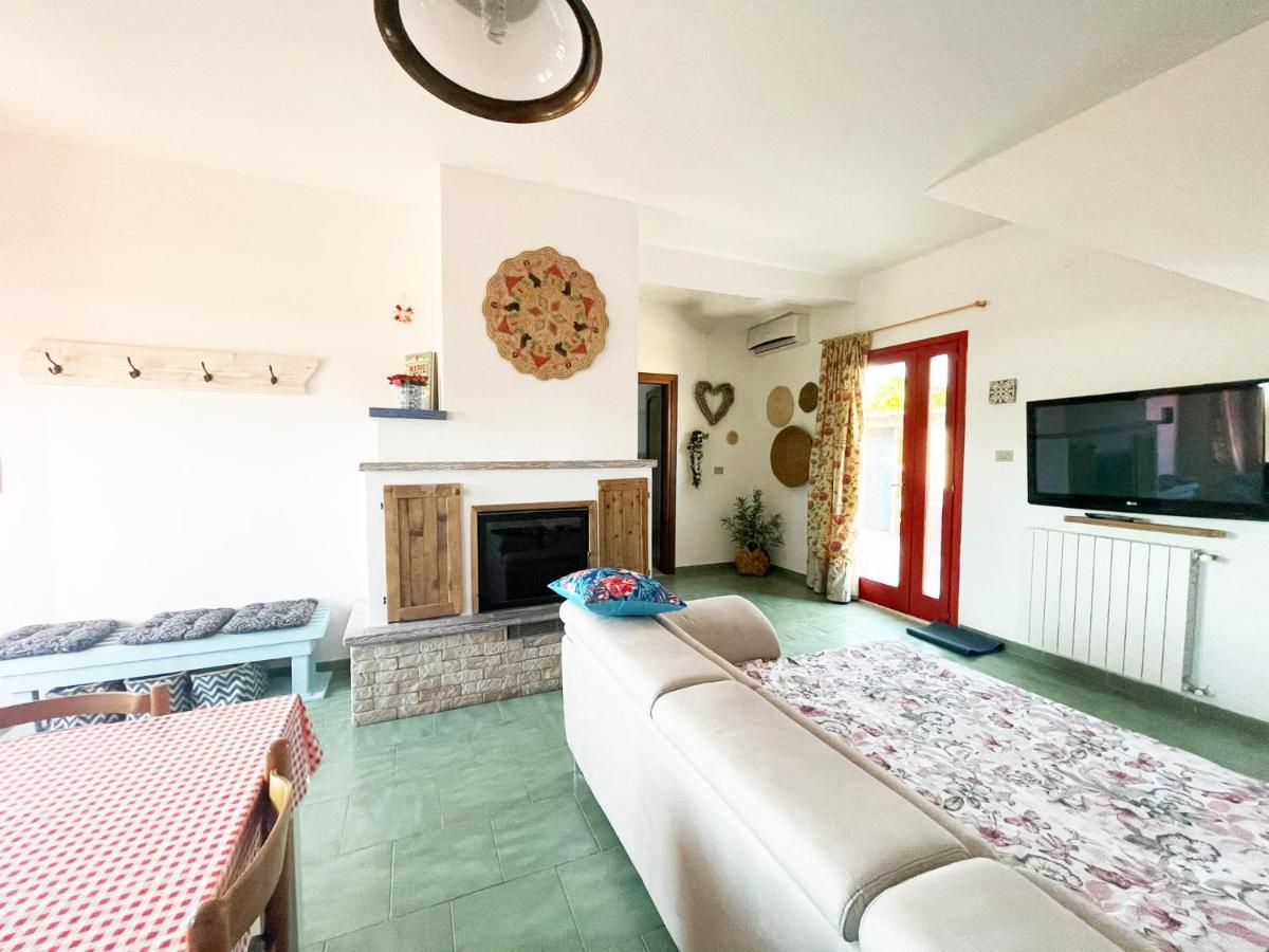 Baratili San Pietro Casa Di Nelia 빌라 외부 사진